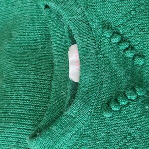 Elegant Emerald Knit Sweater Size Medium